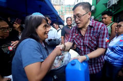 Go provides Tondo blaze victims assistance