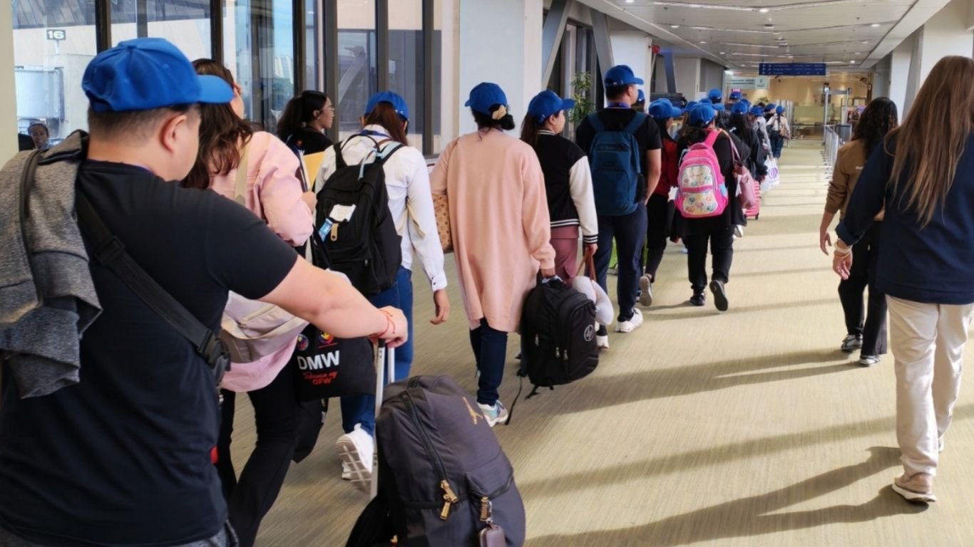 Repatriated OFWs from Kuwait, UAE receive financial aid