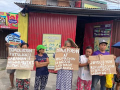 Bacoor fishers protest demolition of coastal homes