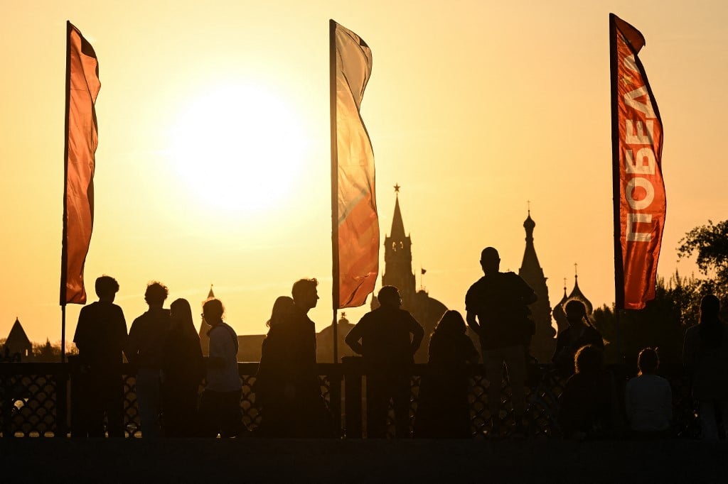 Ukraine imposes ceasefire as Russia marks Victory Day