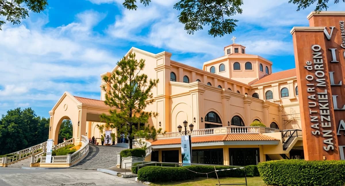 A MODERN Spanish Baroque design defines Santuario de San Ezekiel Moreno.