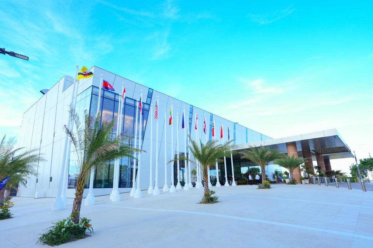 ASEAN prioritizes energy, security, resilience