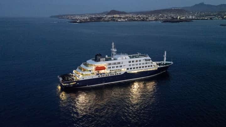 Hantavirus ship evacuees need new plane to leave Canaries: ministry