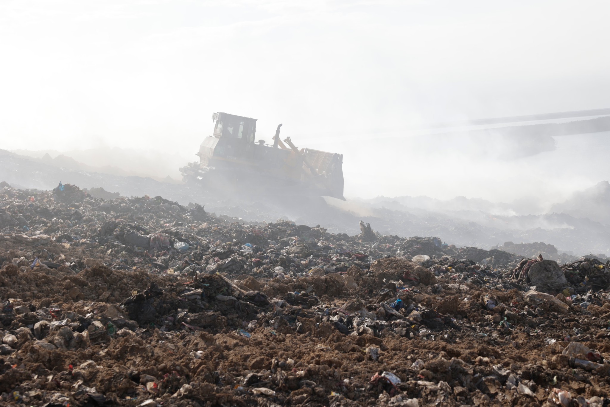 Navotas landfill blaze 80% contained