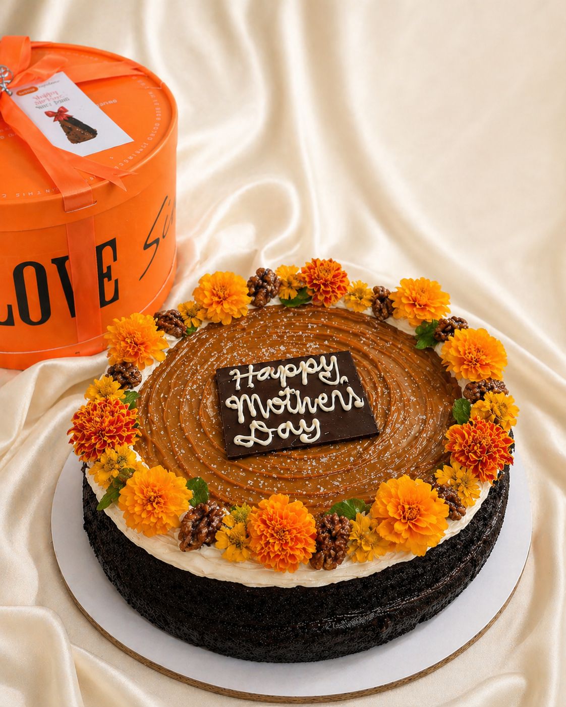 CHOCOLATE Caramel Bloom Cake.