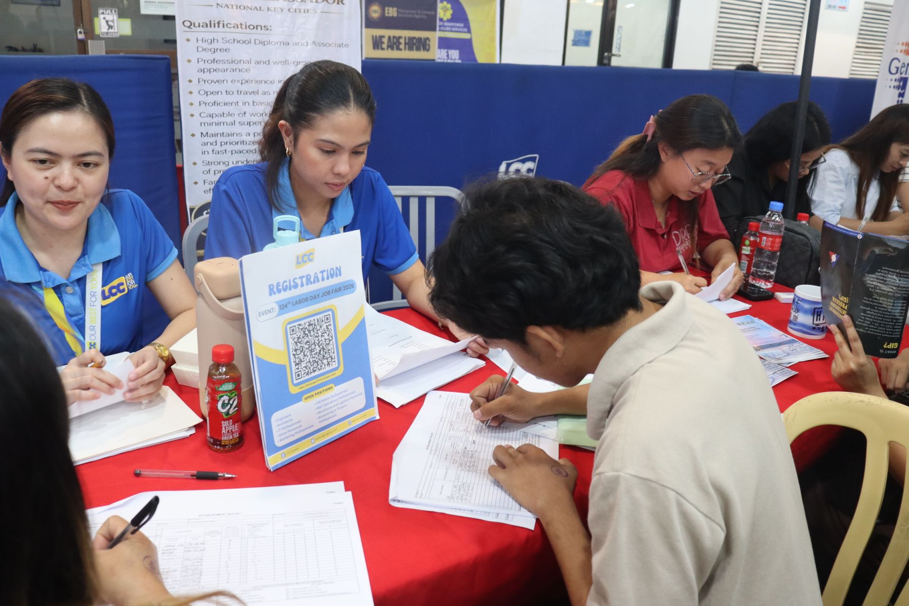 DepEd: Over 1K SHS graduates land jobs in nationwide job fairs