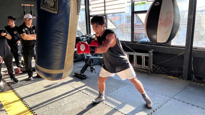 KENNETH Llover heats up his buildup for Michael Angeletti of the United States in their IBF bantamweight title elimination fight on 6 June in Aichi, Japan.