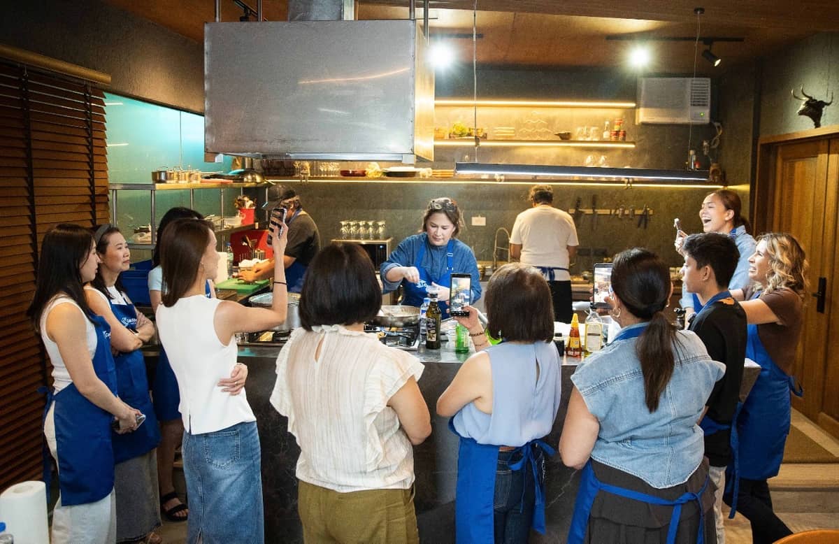 Janice de Belen in action during cooking demo for Cold Storage