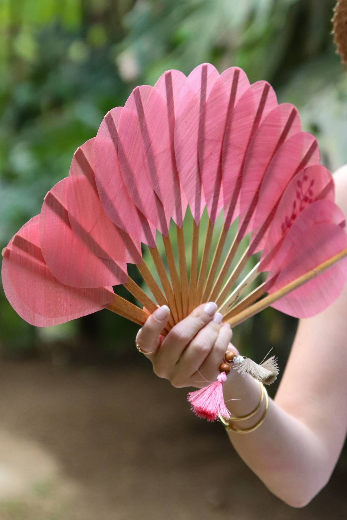 TROPIKO Abaca Fan.