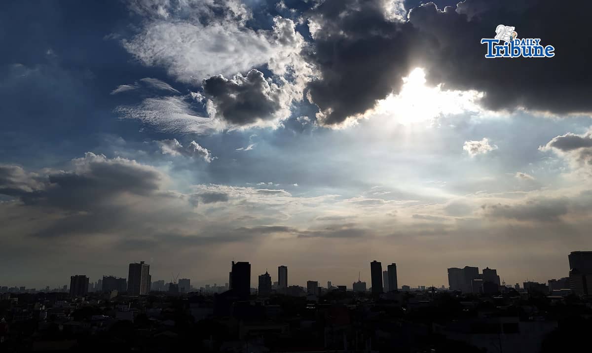 (May 08 2026) Dark clouds seen some parts of Quezon City on Friday May 8 2026, as some area are affected by moderate to heavy rain fall which may persist in the next two hours following a thunder storm advisory by the QCDRRMO and state weather bureau PAGASA around 3:10 PM. Photo/Analy Labor
