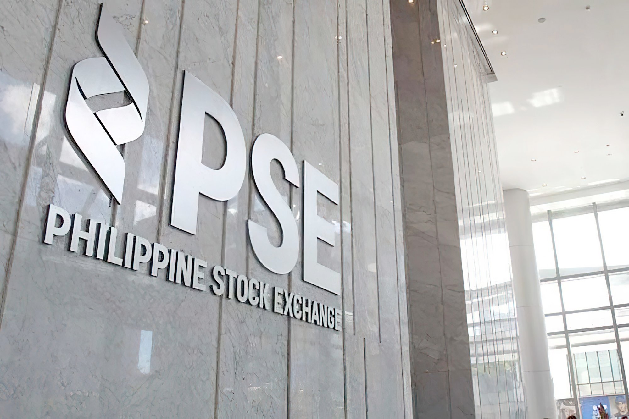 Market, peso, slump amid renewed tensions