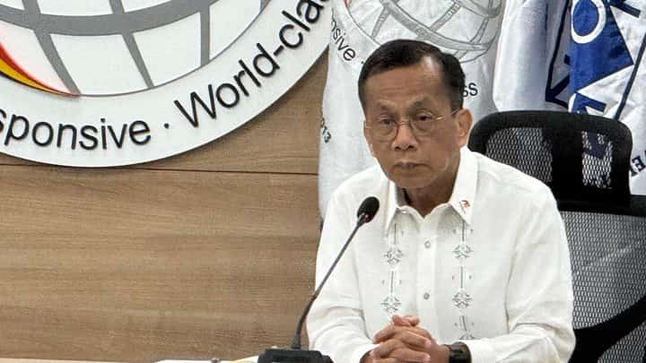 DEPARTMENT of Planning and Economic Development Arsenio Balisacan says while momentum has slowed, he maintains that ‘we are also doing many structural reforms intended to address issues like infrastructure, connectivity, ease of doing business, public-private partnership. All these many new laws passed and being implemented are aimed at raising productivity growth.’