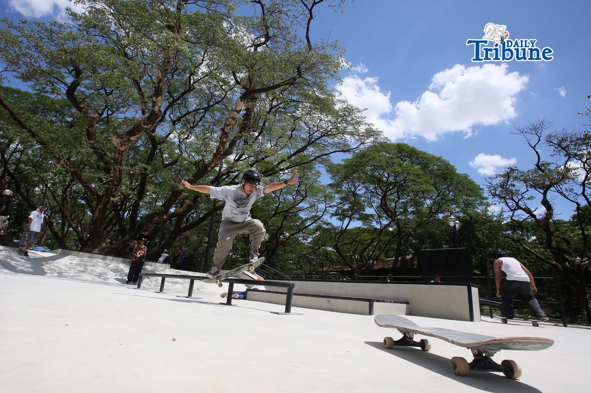 Skate enthusiasts enjoy ramps and obstacles at the newly opened Quezon City Skatepark inside Quezon Memorial Circle on Saturday, 9 May 2026.
The 3,758-square-meter facility is designed for beginners and professional athletes, marking a major investment in youth development, active lifestyles, and inclusive public infrastructure. The project positions Quezon City as a hub for urban sports and outdoor recreation, providing safe spaces for young people to stay active, develop skills, and build community connections.