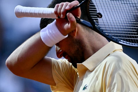 DOWNFALL IN ROME: Djokovic collapses, doubts French Open chances