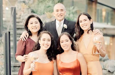 CHI with her husband Nandy and her children Sam, Sofia and Bea.