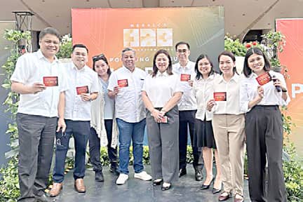 CHI together with her Customer Relations & Services team during Meralco’s foundation week.
