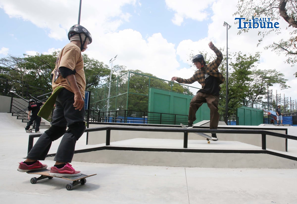 Skate enthusiasts enjoy ramps and obstacles at the newly opened Quezon City Skatepark inside Quezon Memorial Circle on Saturday, 9 May 2026.
The 3,758-square-meter facility is designed for beginners and professional athletes, marking a major investment in youth development, active lifestyles, and inclusive public infrastructure. The project positions Quezon City as a hub for urban sports and outdoor recreation, providing safe spaces for young people to stay active, develop skills, and build community connections.