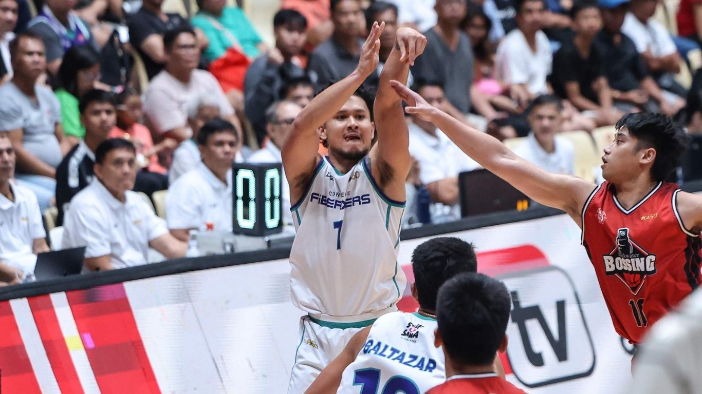 Converge clobbers Blackwater, ends bid on high note