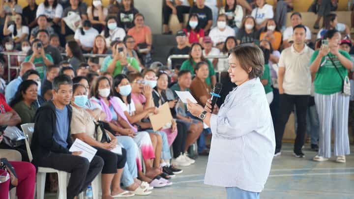 Some 4,131 Kapampangans undergoing dialysis were given financial assistance by the DSWD and the Provincial Government in various localities in Pampanga on May 8, 2026.