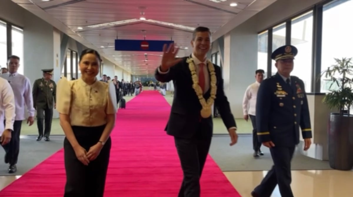 Paraguay President arrives in Phl for official visit