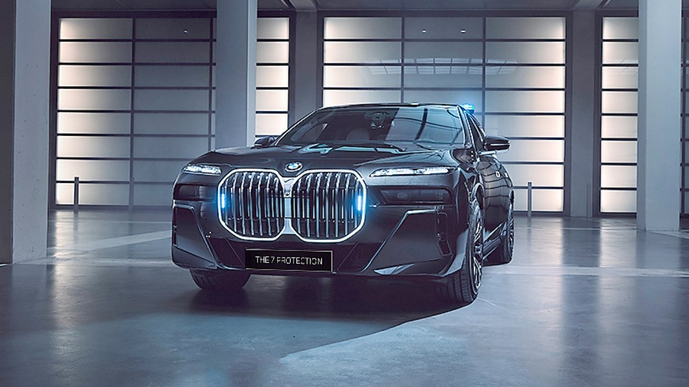 BMW provides 125 ASEAN Summit vehicles