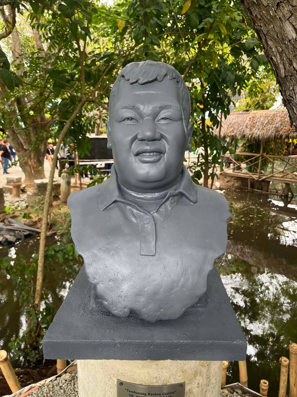 BUST of Reuben Cañete.