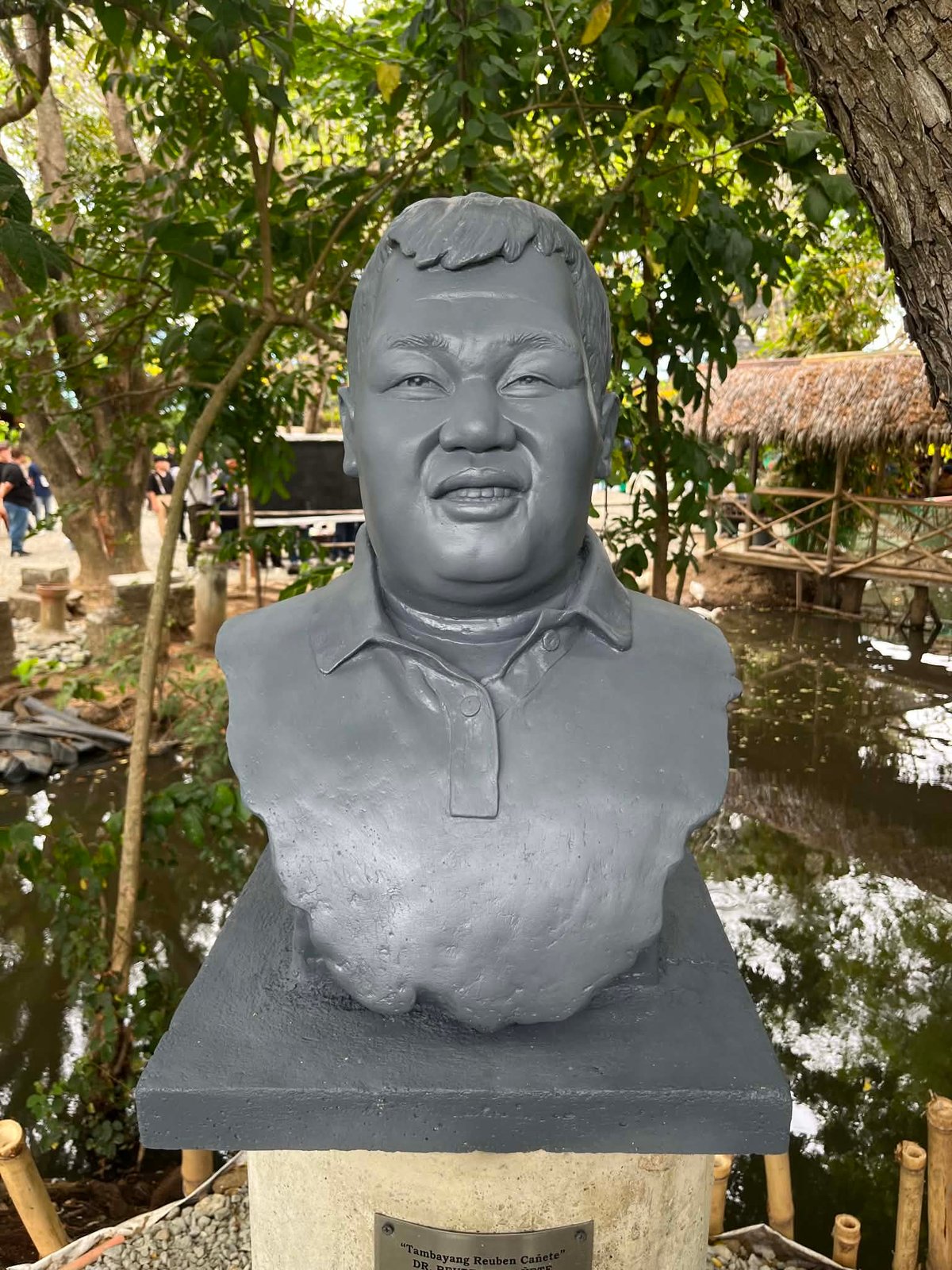 BUST of Reuben Cañete.