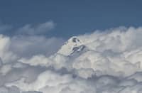 Avalanche claims climber