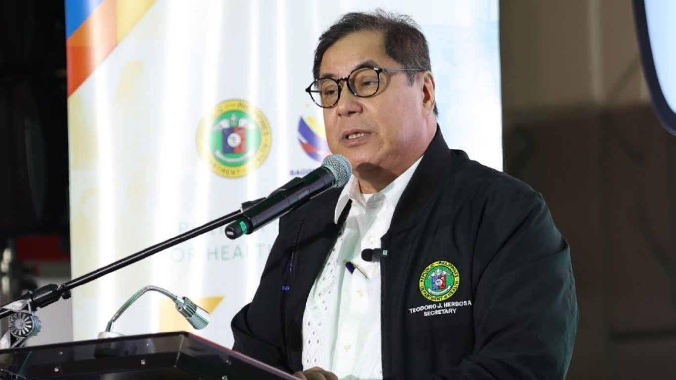 DoH workers’ association backs Herbosa