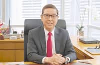 ERNESTO Tanmantiong, Global president and CEO, Jollibee Food Corporation, said JFC, notwithstanding a not-so-ideal first-quarter income performance, is intent on staying the course as it devotes operational efforts to sustaining growth in the long term.