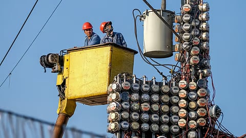 Rotating brownouts hit 200K Meralco customers amid grid red alert