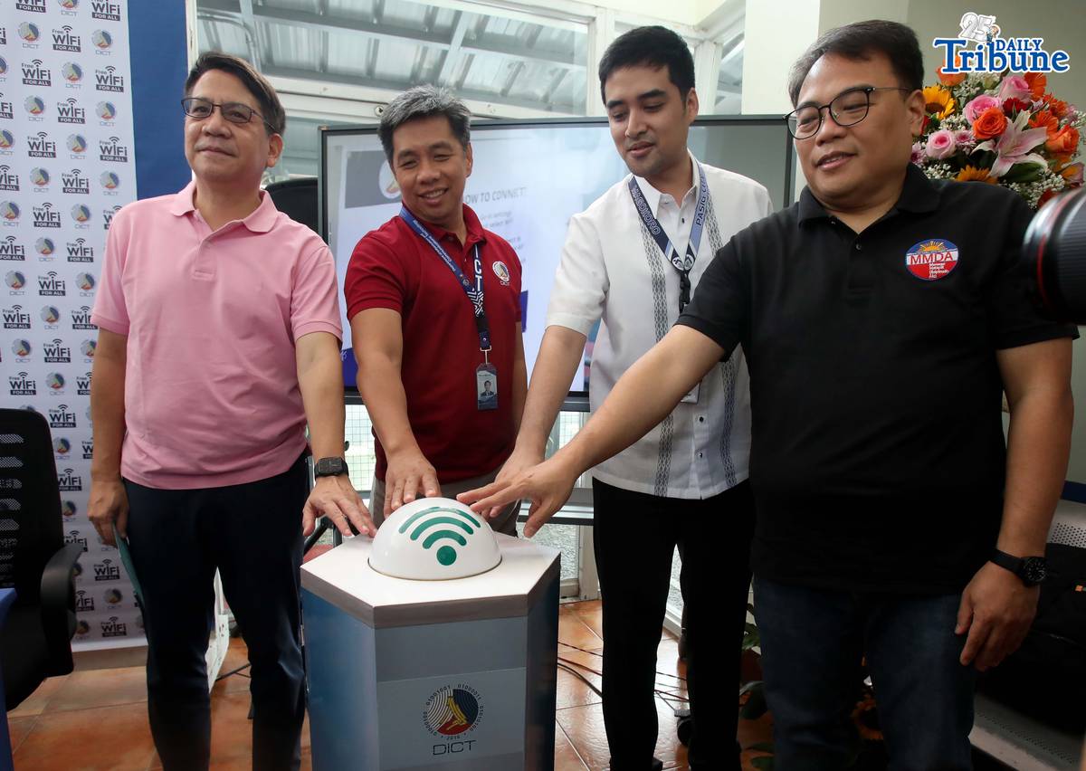 (May 14 2026) MMDA Chairman Atty. Don Artes lead the ceremonial launching of Free Public Internet Access Program (FPIAP) in MMDA Pasig River Ferry Service, with DICT Secretary Henry Aguda, and Pasig City Mayor Vico Sotto — a program in partnership with the DICT at San Joaquin Pasig River Ferry Station in Pasig City on Thursday, May 14, 2026. The FPIAP is part of the effort to modernize public transport facilities and part of efforts to restore life to Pasig River, alongside the ‘Pasig Bigyang Buhay Muli’ initiative of President Ferdinand R. Marcos Jr. Photo/Analy Labor