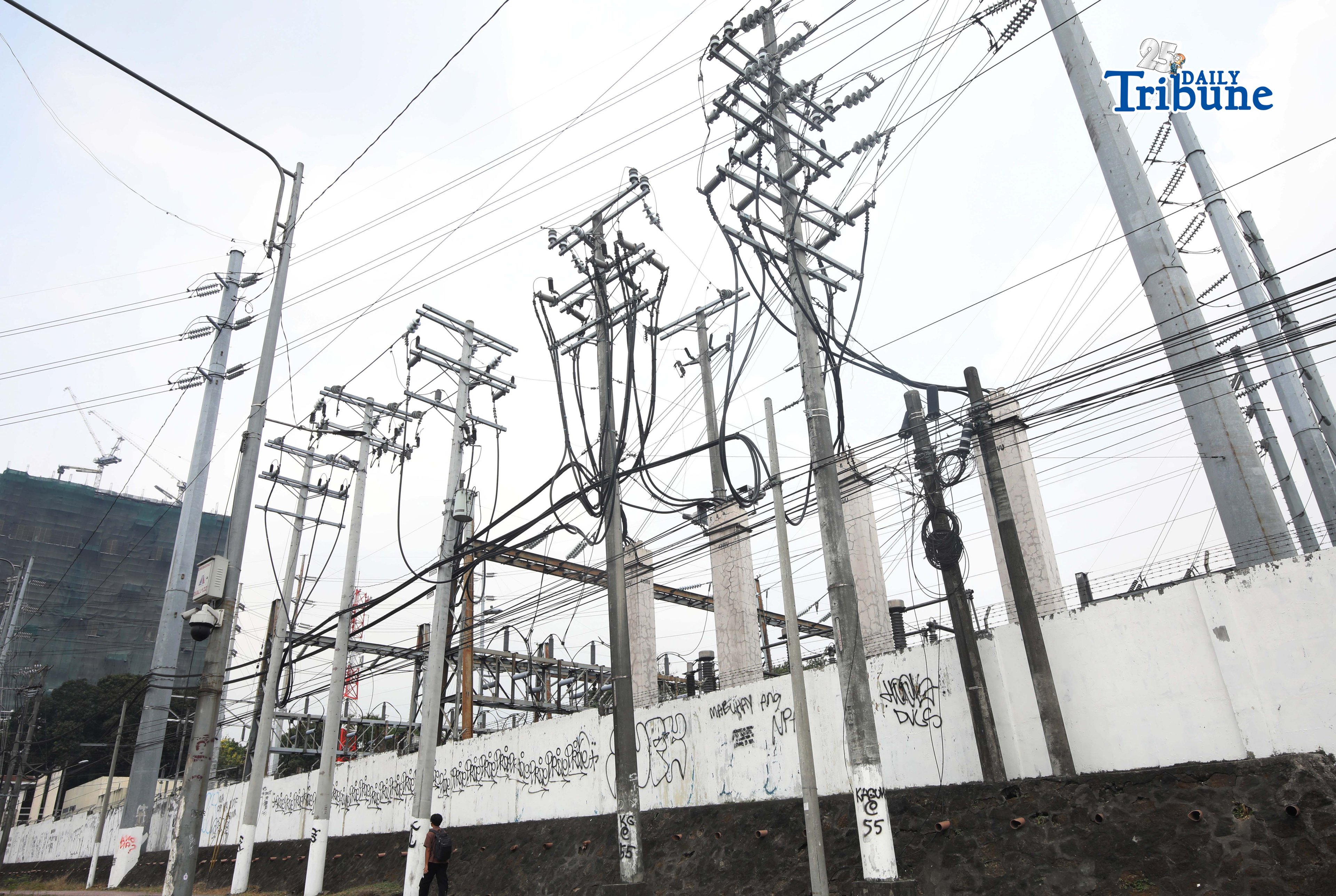 Third straight day of red alerts rattles Luzon