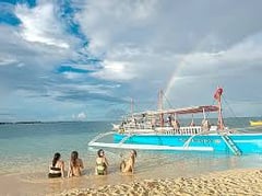 DOT urges locals: Report erring foreign tourists in Siargao