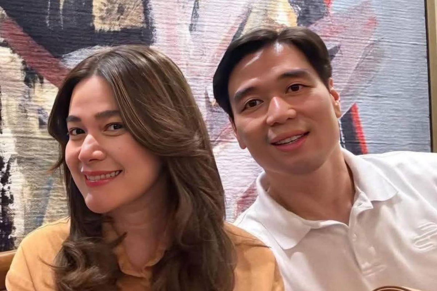 Vincent Co appears in an event on wedding day with Bea Alonzo