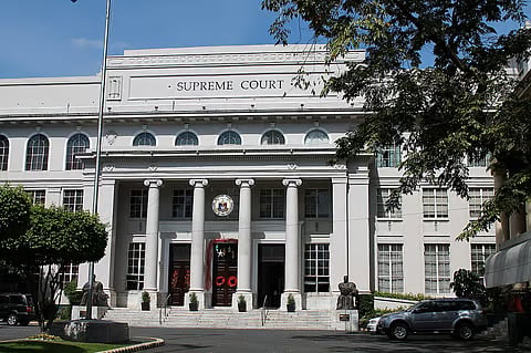 Intentionally threatening gestures 
are criminal, says high court