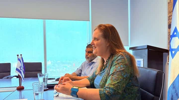 ISARAEL Embassy held dialogue with Siargao stakeholders, urging lawful reporting and restraint amid online controversy over Israeli visitors.