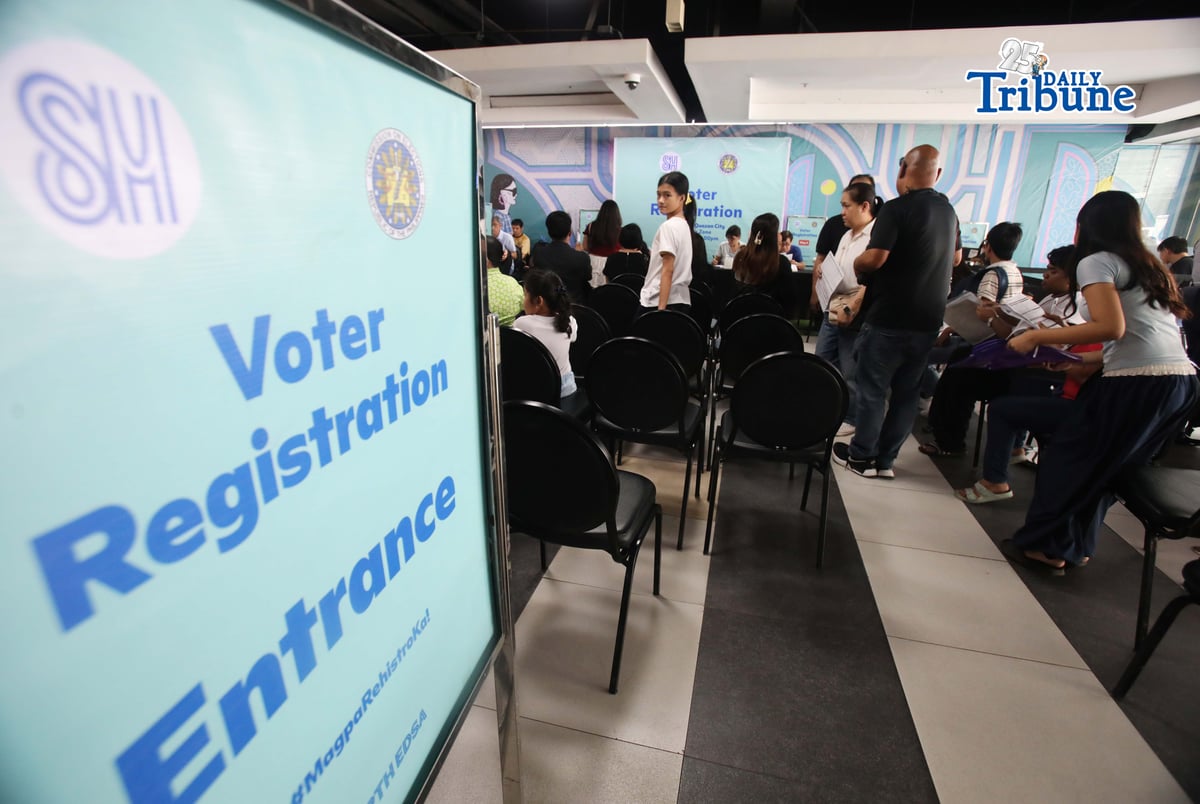 (May 16 2026) People queuing for voter registration at SM North Edsa in Quezon City on Saturday may 16 2026, a day before the COMELEC May 18 deadline for registration for the 2026 Barangay and Sangguniang Kabataan Elections BSKE. The Commission reminded the public to register and update their voter records before the deadline to avoid the last minute rush. Photo/Analy Labor