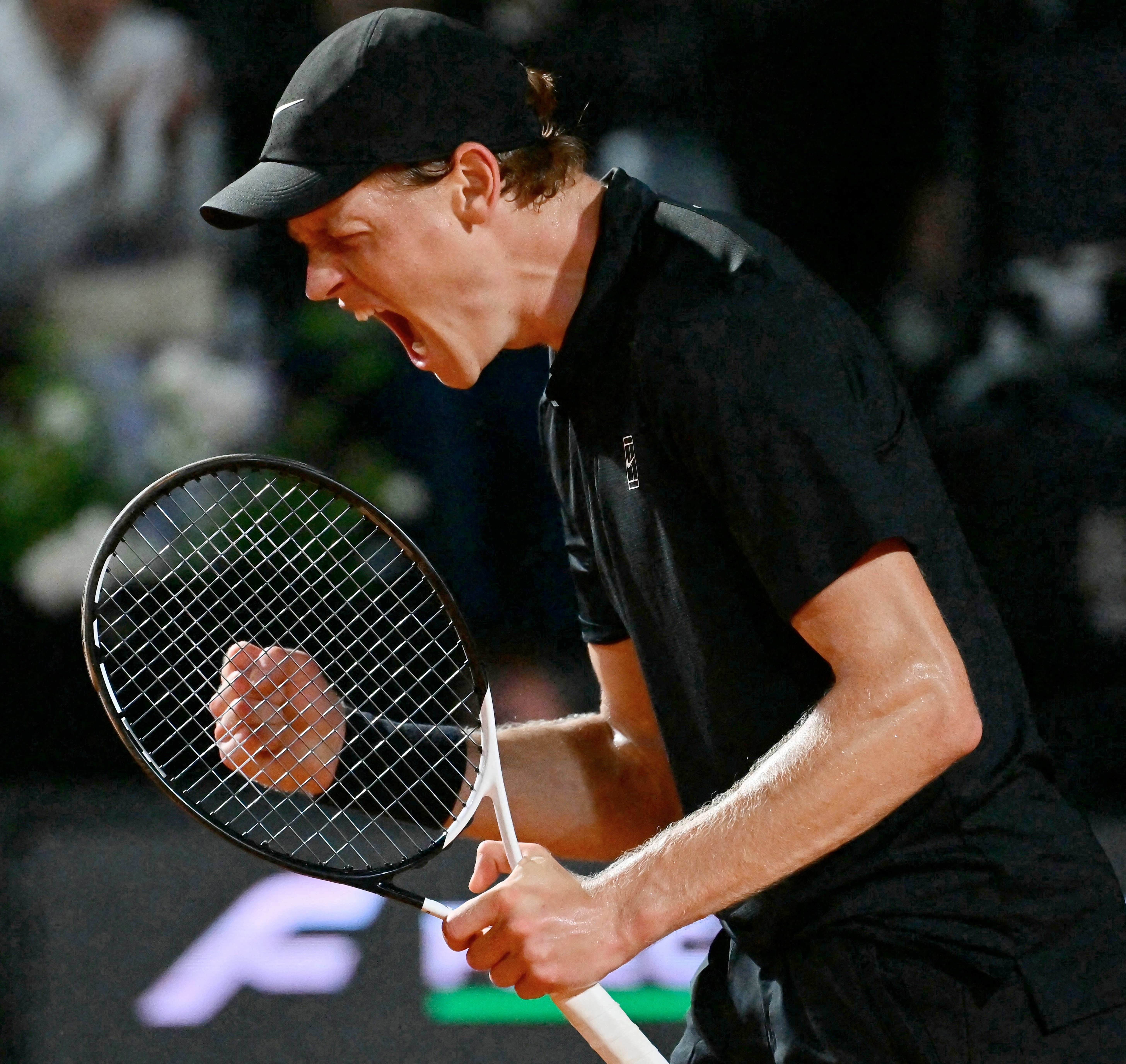 VICTORY ON HOLD: Roman rain halts Sinner’s march to final