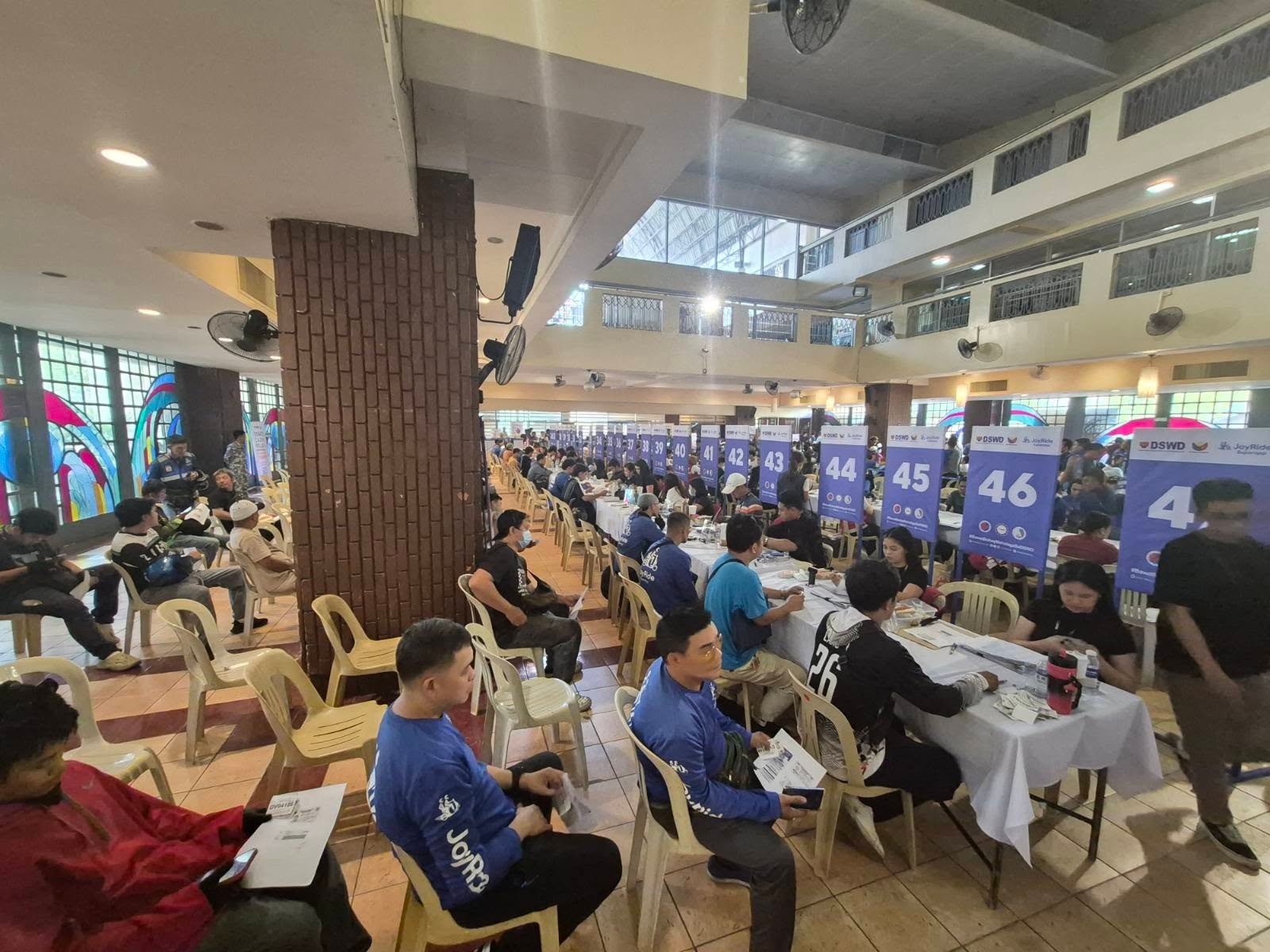 Over 45,000 TNC drivers receive DSWD cash aid