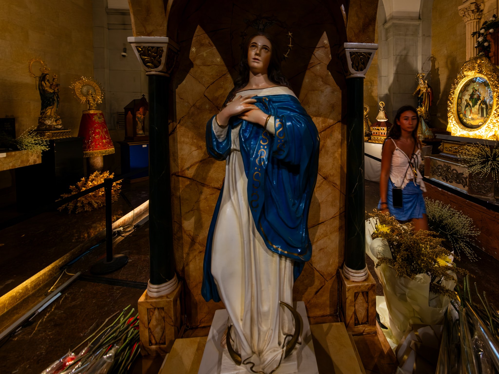 Marian exhibit at the Manila Cathedral 