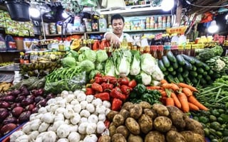 Rice eases as fish, vegetables climb