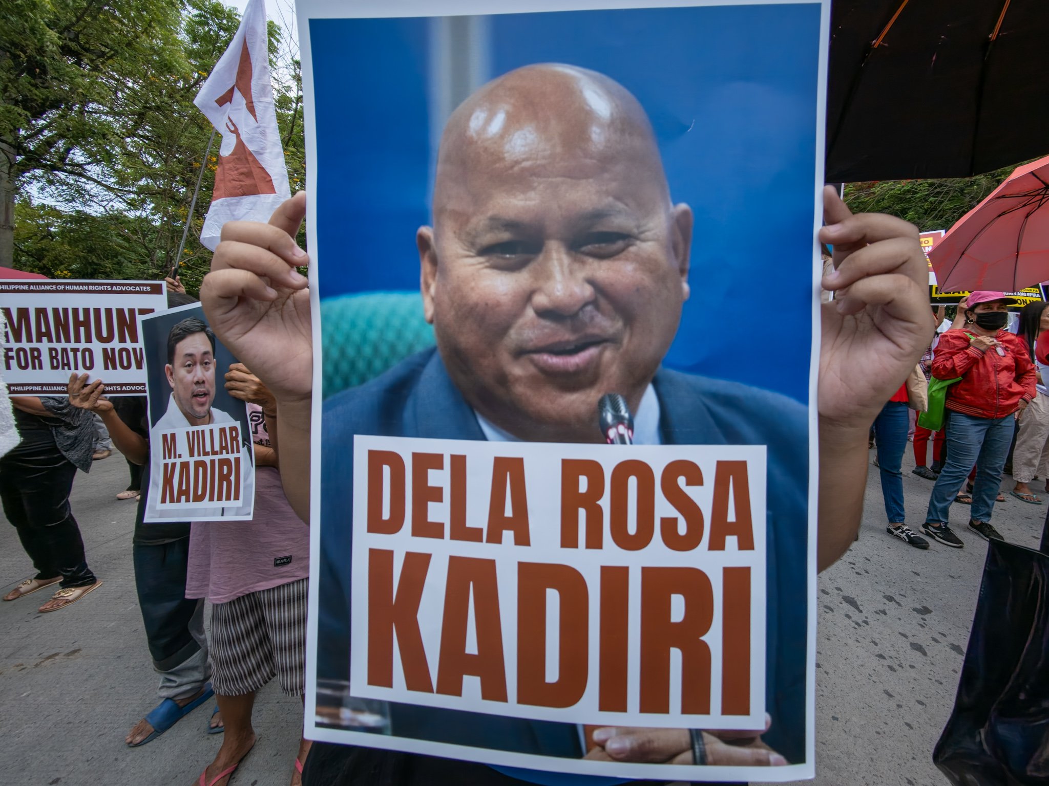CIDG, NBI raid Pampanga house linked to Dela Rosa; PNP revokes gun licenses