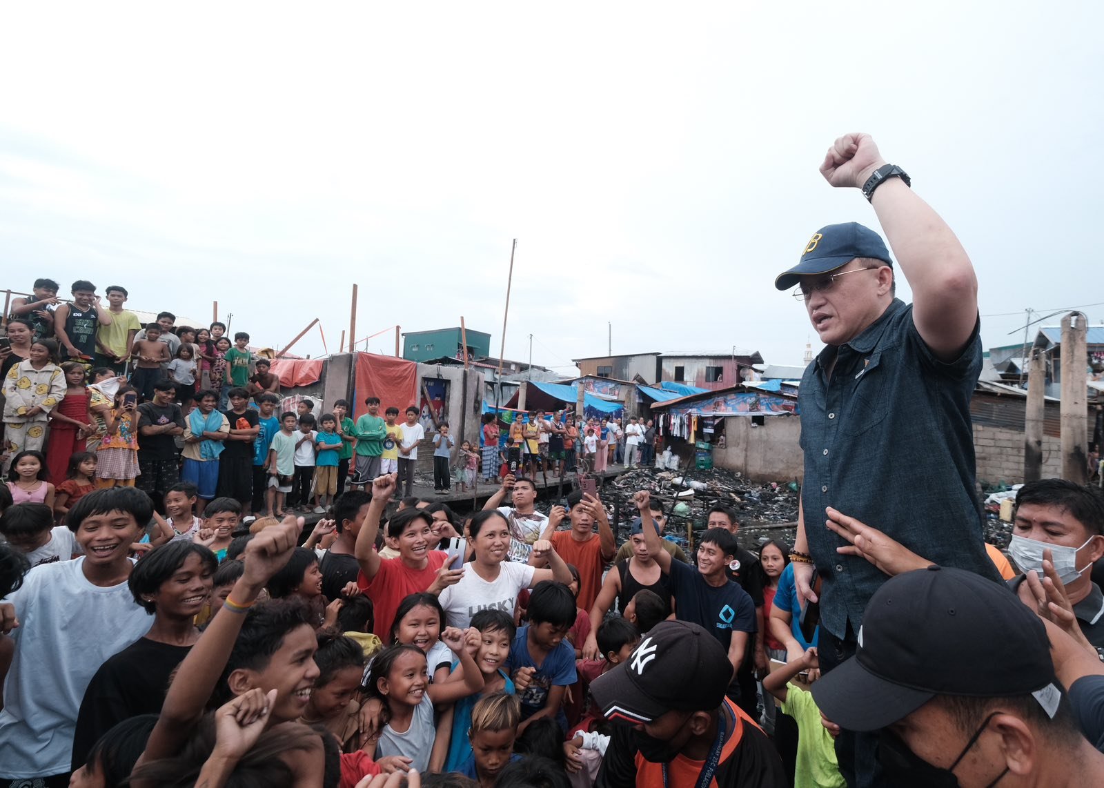 Bong Go assists families displaced by Davao City fire