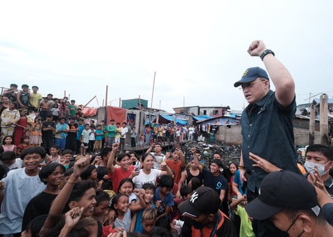 Bong Go assists families displaced by Davao City fire