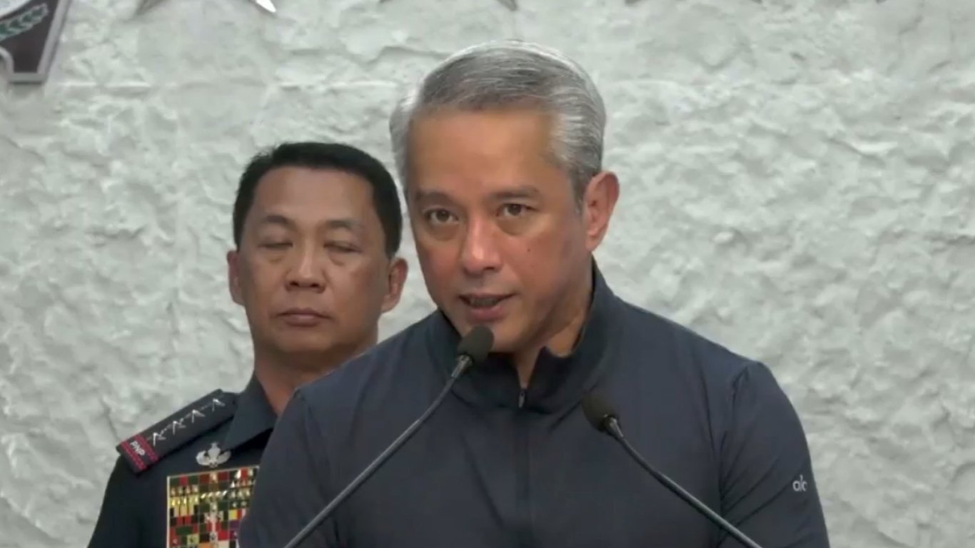 No Dela Rosa manhunt