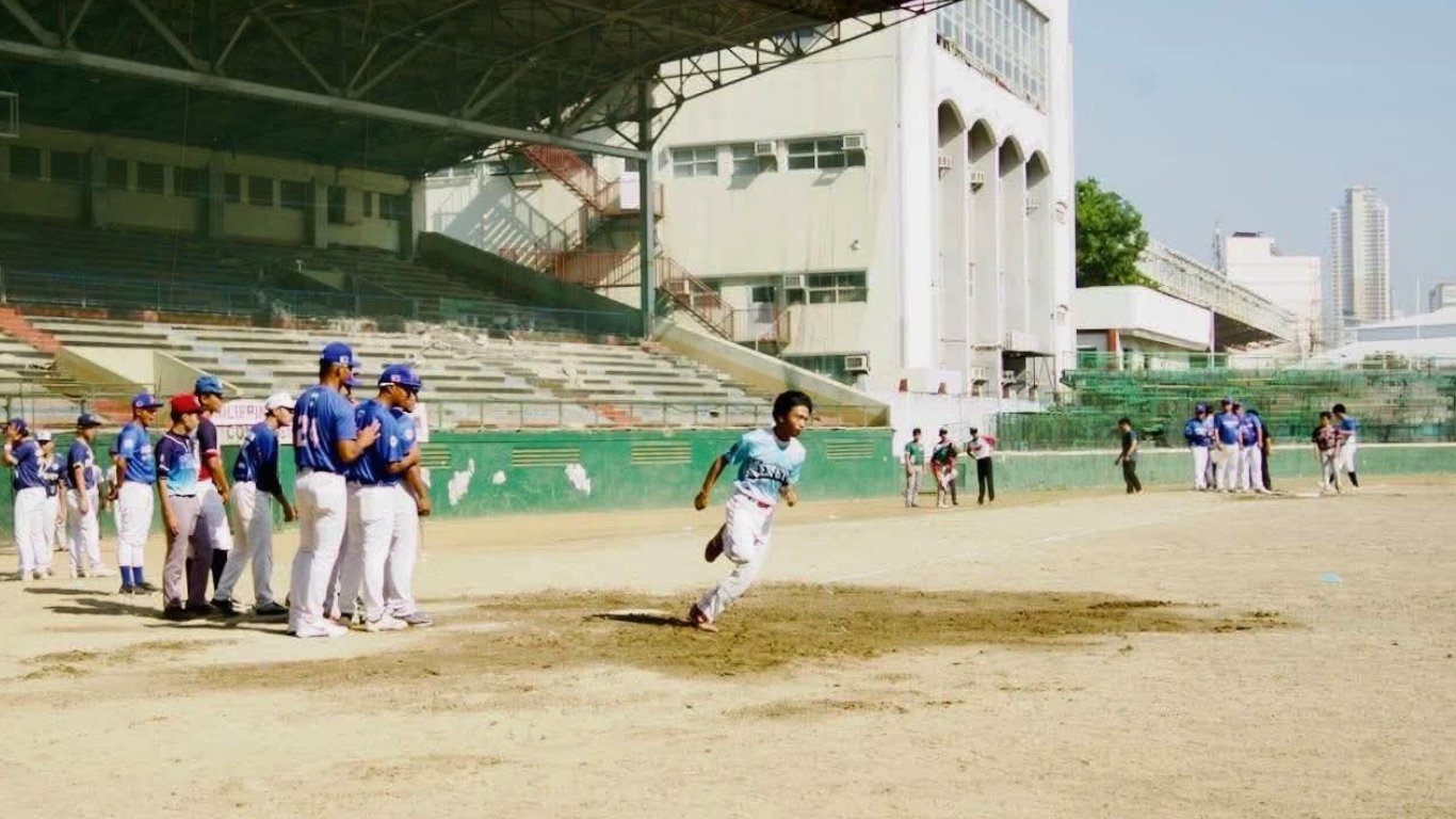 Young batters seek Asian glory