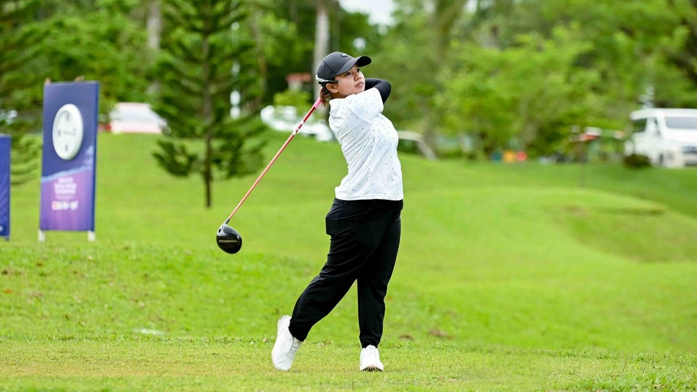 Constantino shoots 6-under 66