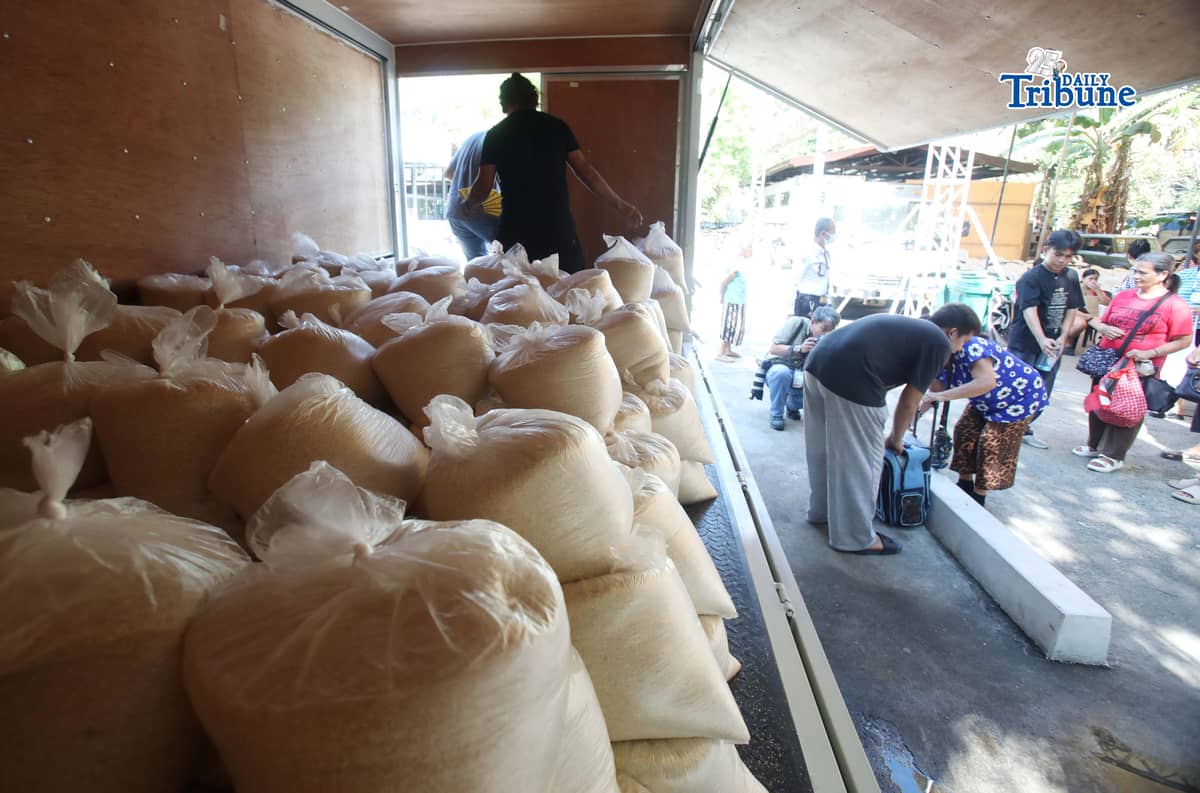 (May 20 2026) People from vulnerable sectors and lower-middle-income, on Wednesday morning May 20 2026  queue to buy the government’s P20 per kilo rice program known as Banteng Bigas Meron Na at the Department of Agriculture–Bureau of Animal Industry (DA-BAI) office in Quezon City. The program is accessible in around 900 Kadiwa ng Pangulo outlets nationwide, bringing relief to both vulnerable sectors and lower-middle-income households amid rising food costs.  A 73-year-old senior citizen was killed and a sidewalk vendor was injured early Wednesday, May 20, 2026, when a pickup truck plowed into a crowd waiting in line for the government's subsidized PHP20-per-kilo rice program in Quezon City.  The incident happened around 3:45 a.m. along Visayas Avenue in Barangay Vasra, outside the Department of Agriculture–Bureau of Animal Industry (DA-BAI) office. The victims were waiting on the sidewalk hours before the subsidized rice operations were set to begin when the driver of a black pickup truck allegedly lost control of the vehicle. The elderly victim, who was seated while waiting in line, sustained severe injuries and was declared dead on arrival at the nearest hospital in Quezon City. Photo/Analy Labor