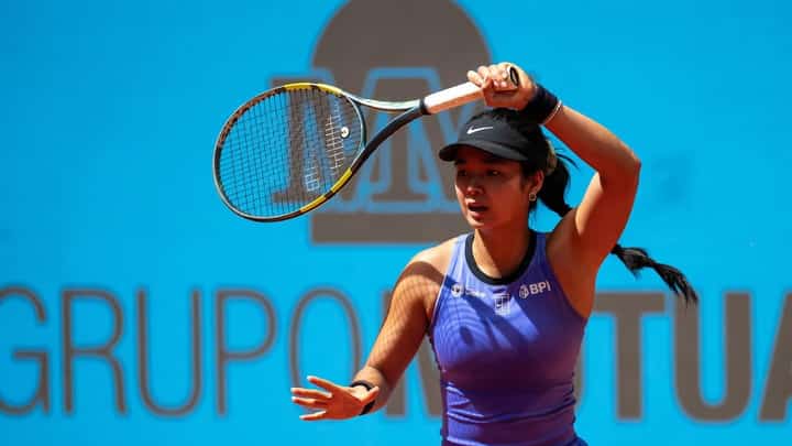 ALEX Eala is making new friends as she rises to the top of the Women’s Tennis Association ranking.